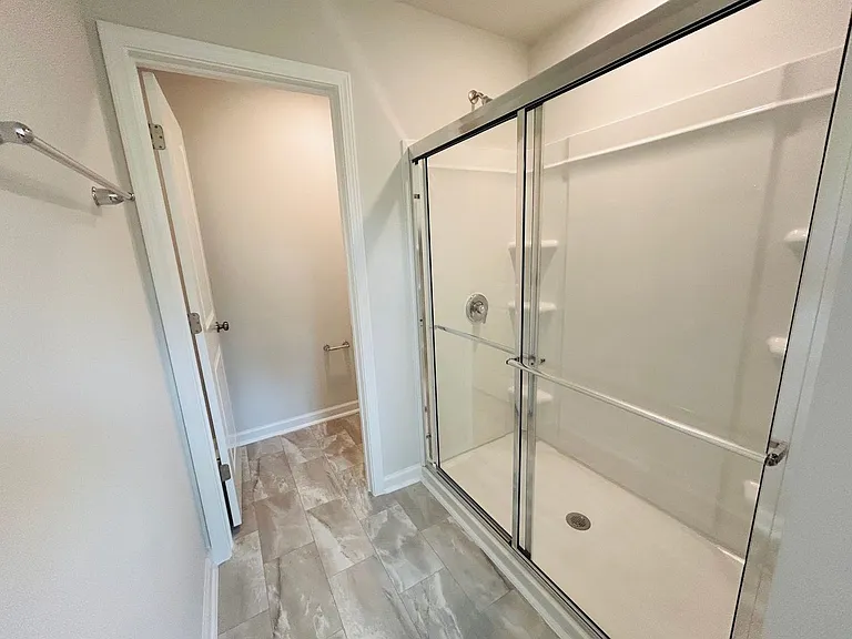 822 Falls Grove Trl — Photo 4