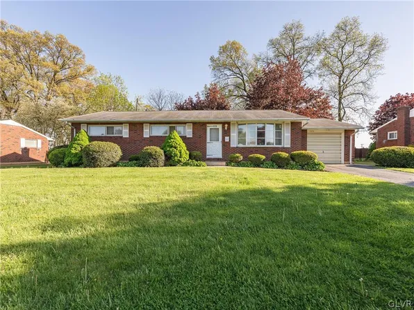 920 W Union St, Whitehall, PA 18052