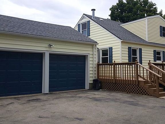 3rd image of 505 N Main St