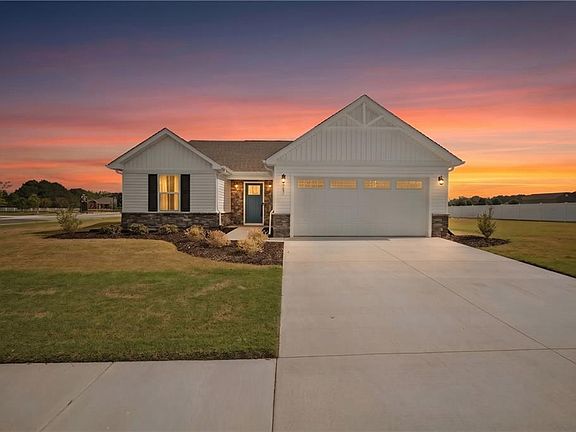 2nd image of 101 Tuscorora Ln