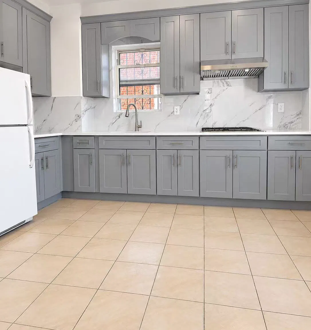 2 bed, 800 sqft, $2,400 — Photo 3