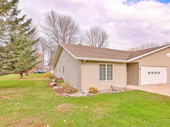 818 3rd St, Portland, ND 58274