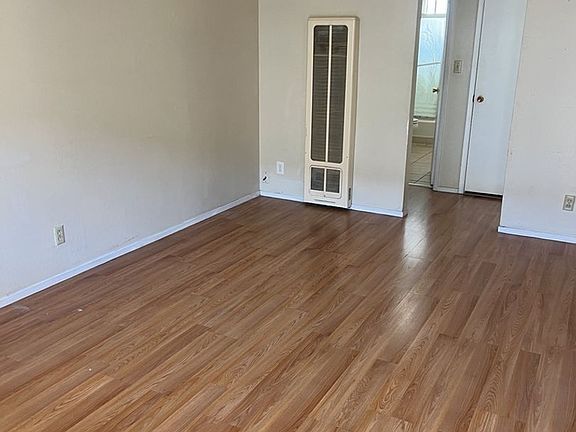 4th image of 554 S 5th St APT 11