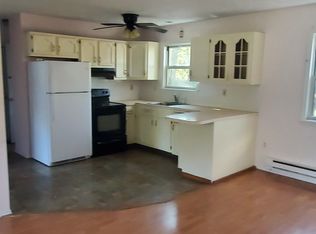 1043 Knollwood Dr, Tobyhanna, PA 18466