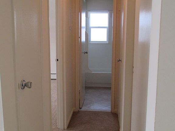 5th image of 17 Kensington Cir APT E