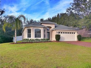 2384 Valhalla Dr, Tavares, FL 32778