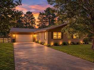 901 W Iowa St, Beebe, AR 72012