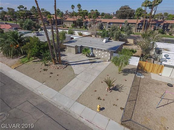 5th image of 1598 Del Mar Ave