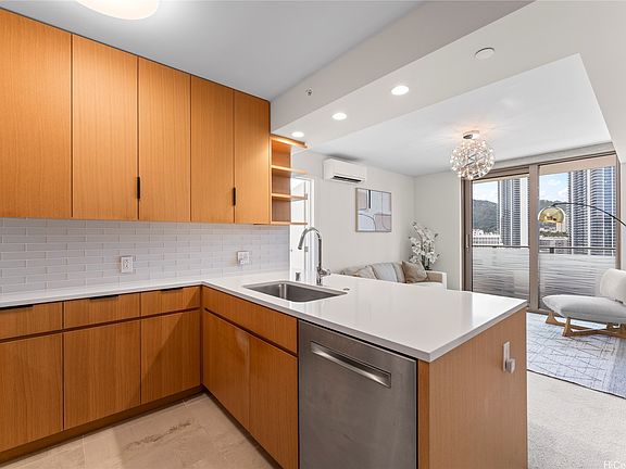 4th image of 1388 Kapiolani Blvd #1511