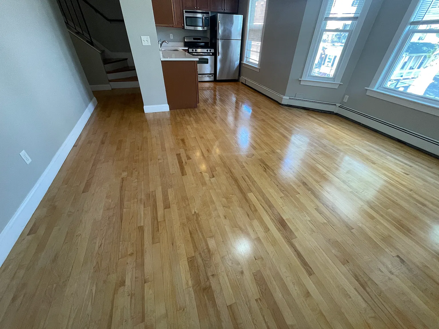 2 bed, 9999 sqft, $2,700 — Photo 3