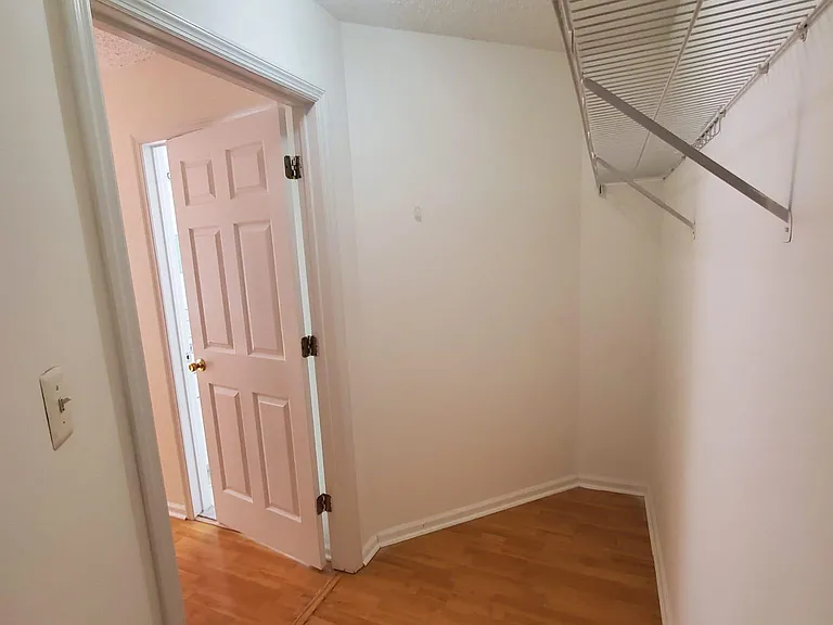 93 Prestwick Way — Photo 18