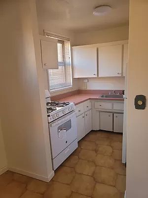 3rd image of 86-04 Grand Ave APT 7C