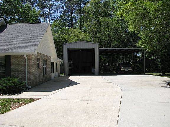 carport and garage view