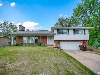 209 E Northridge Ln, Peoria, IL, 61614