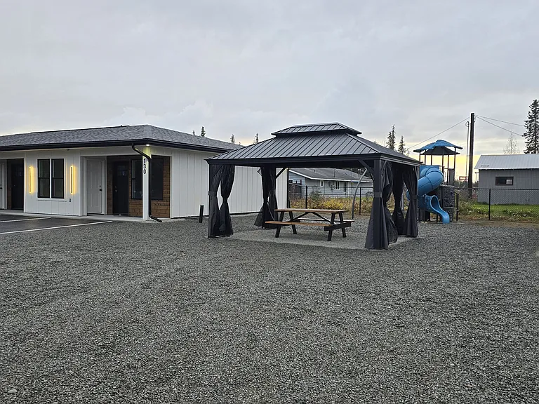 140 Lawton Dr #5 — Photo 13