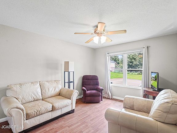 5th image of 1634 Starlite Dr