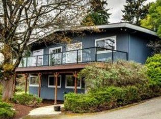 7036 81st Ave SE, Mercer Island, WA 98040