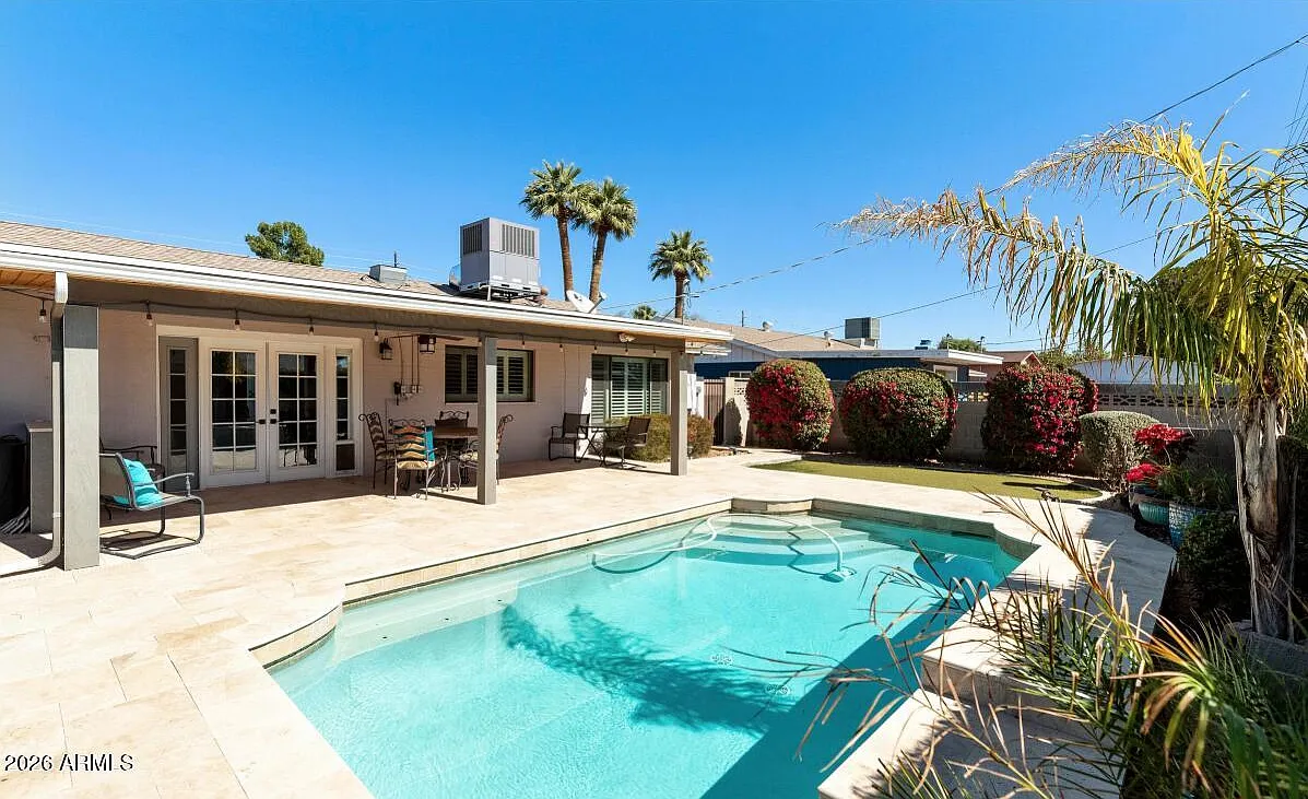 3 bed, 3.0 bath, 2148 sqft, $4,500 — Photo 1