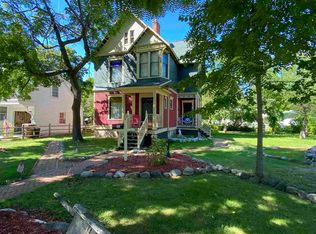 224 S Huron St, Cheboygan, MI 49721