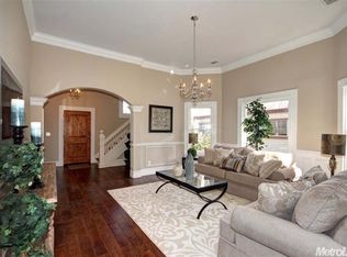 2420 F St, Sacramento, CA 95816