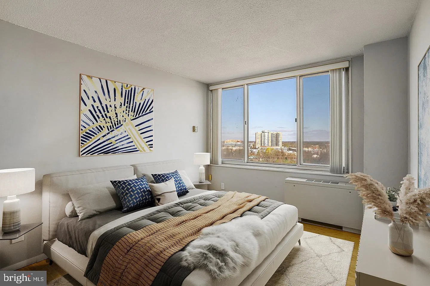 1 bed, 1.0 bath, 585 sqft, $1,880 — Photo 4