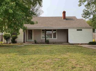 2420 E Mesita Dr, Wichita, KS 67211