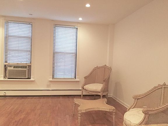 2nd image of 72 President St #2