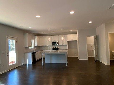 5th image of 1635 Creekstone Dr #121