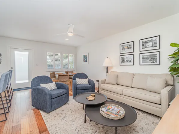 473 12th Ave S, Naples, FL