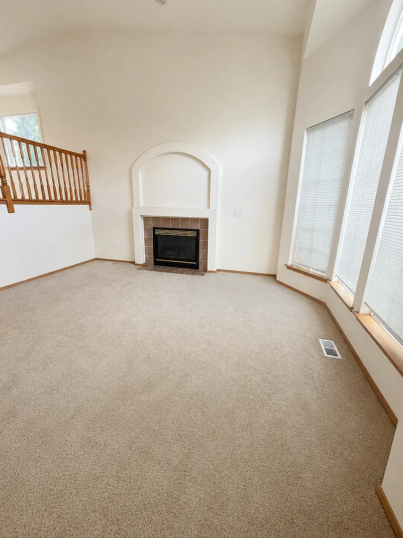 3BD 2BA Marysville Home — Photo 3