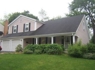 8 E 14th Ave, Naperville, IL 60563