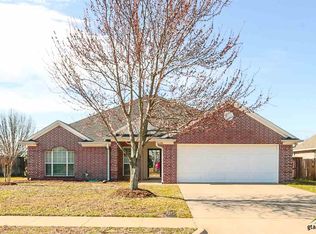 561 Spencer Ln, Tyler, TX 75704