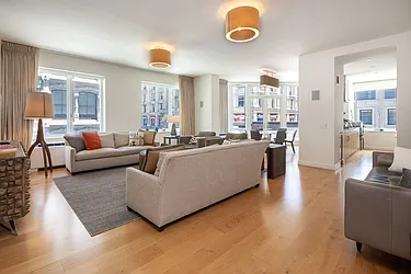 Rented by New York Casas Ltd.