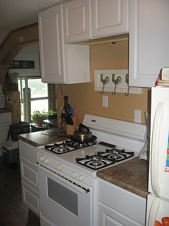 Kitchin with eat-dining