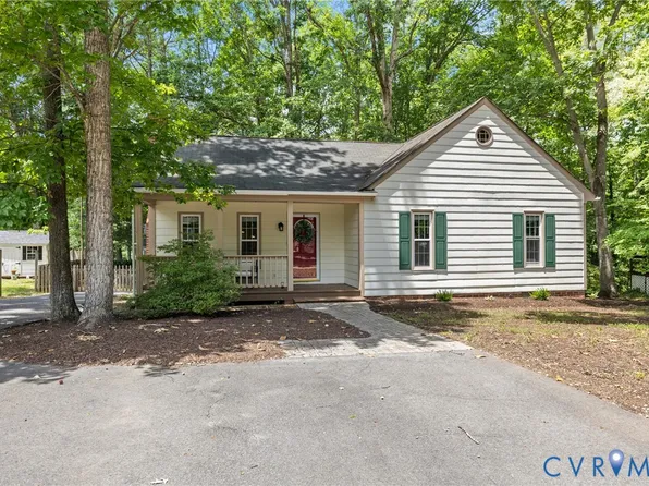 1312 Manders Knoll Ct, Midlothian, VA 23114