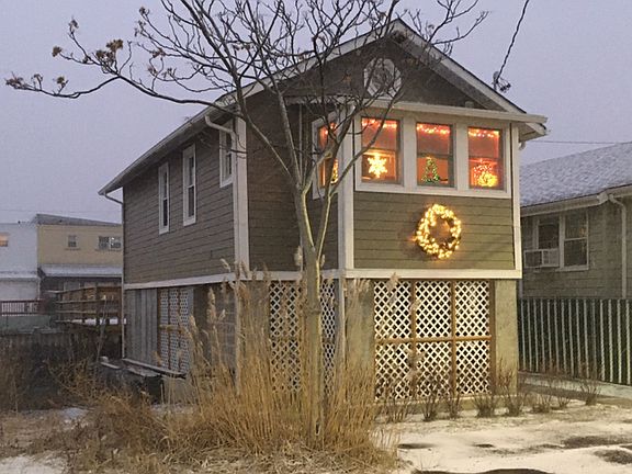 5th image of 9948 Russell St