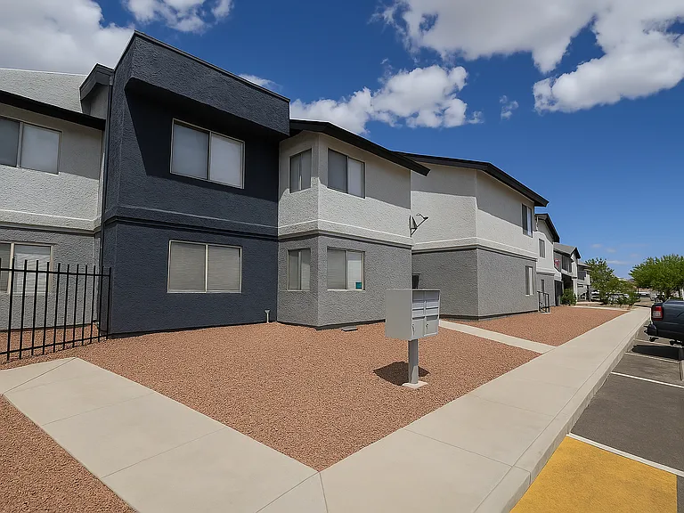Cora Apartments — Photo 22
