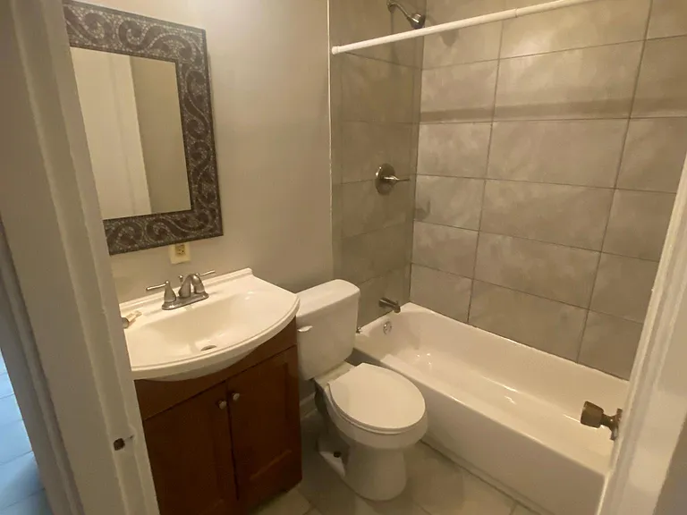 428 Chestnut St #1 — Photo 15