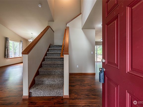 4th image of 4429 SE FIRMONT Drive