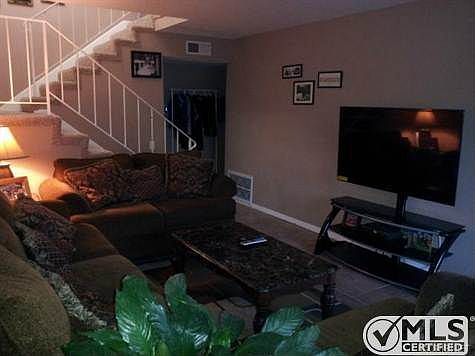 3rd image of 2037 Eveningside Dr