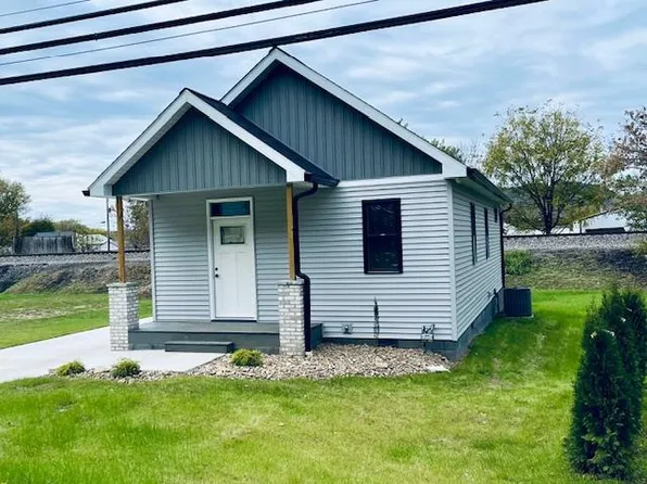 139 Back St, Lucasville, OH 45648