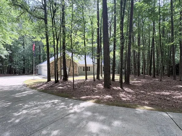 190 Rockington Dr, Tyrone, GA 30290
