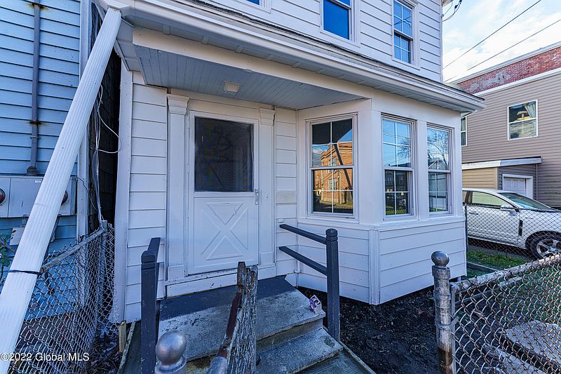 3rd image of 38 Walker Street