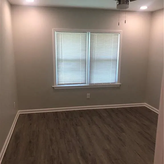 700 Lynn Cir SW — Photo 11