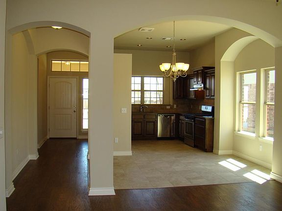4th image of 3308 Eaglerock Ln