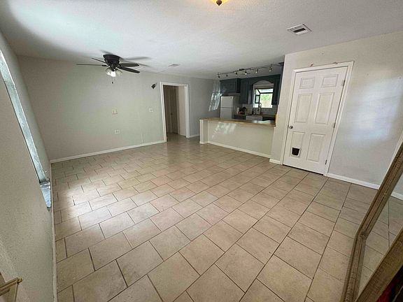 5th image of 905 Avenue K