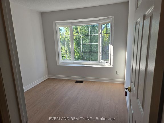 5th image of 212 Maple Sugar Ln