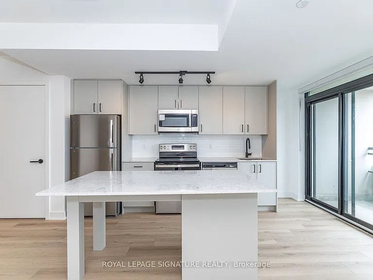 785 Dovercourt Rd #1105 — Photo 12