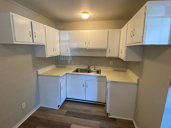 3rd image of 2509 Washington Pike APT B2