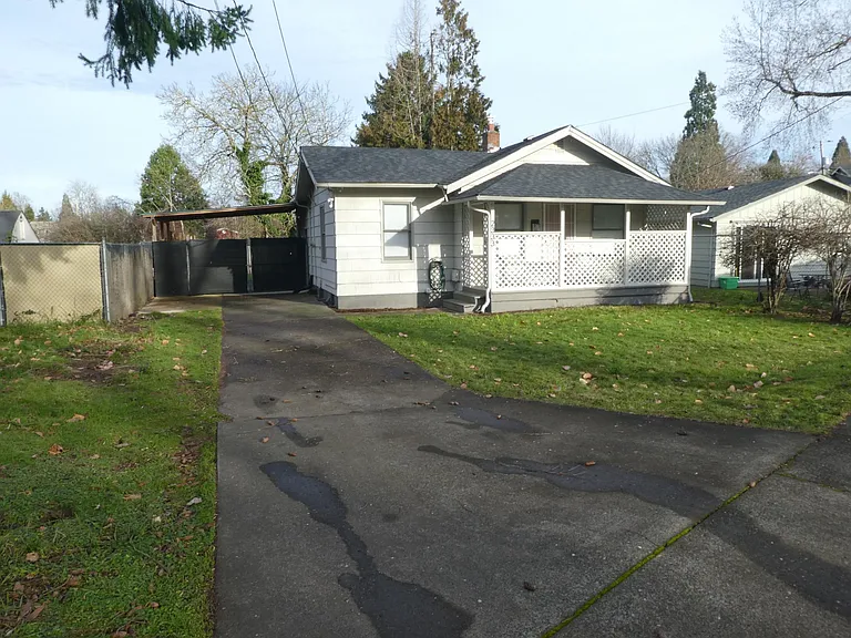 2333 SE Tacoma St — Photo 39